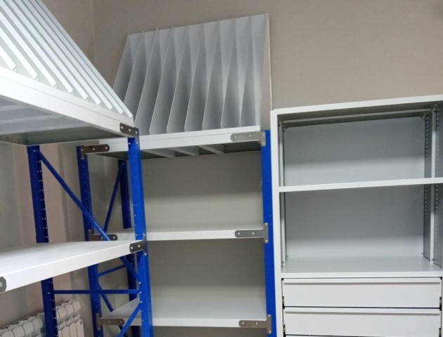 стеллажи для хранилища музея